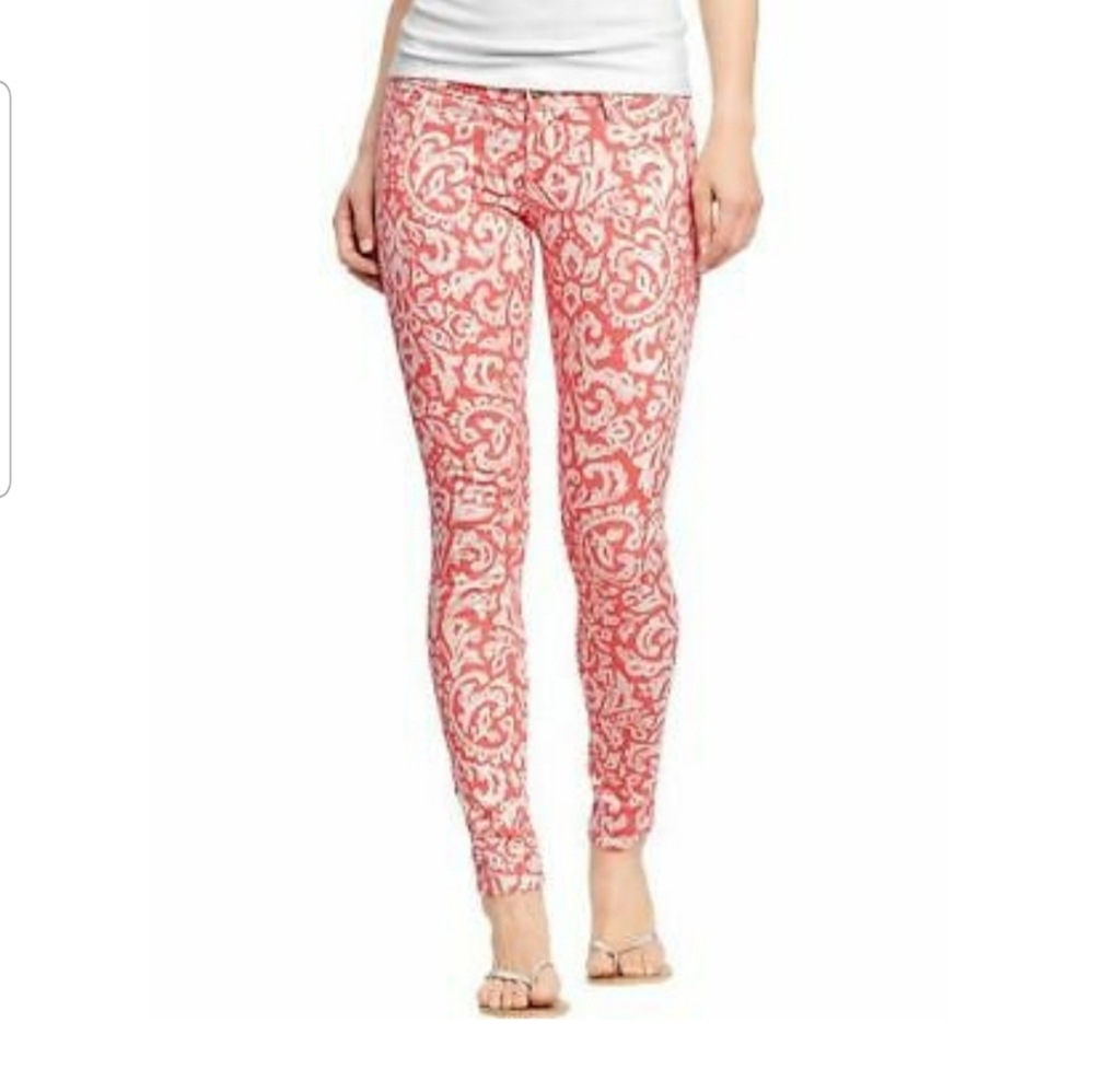 NWOT Old Navy Rockstar Jeans Size 16